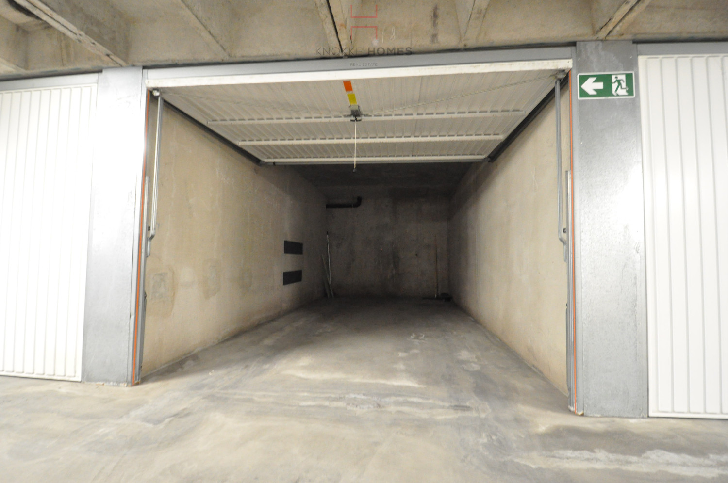 Gesloten garagebox onder het Stübbenpark in Duinbergen - foto 4