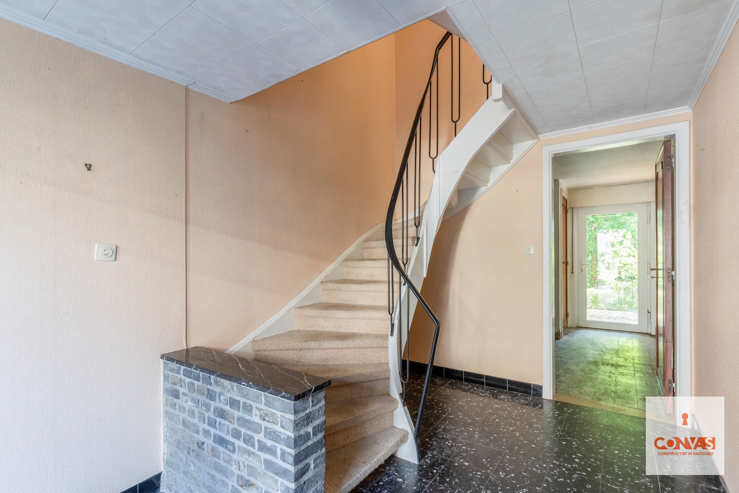 Te renoveren bel-etage woning met mooie tuin - foto 5