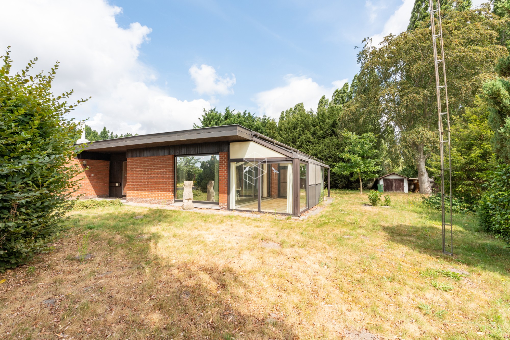 Centraal gelegen gelijkvloerse woning met royale tuin op 1656m² - foto 5