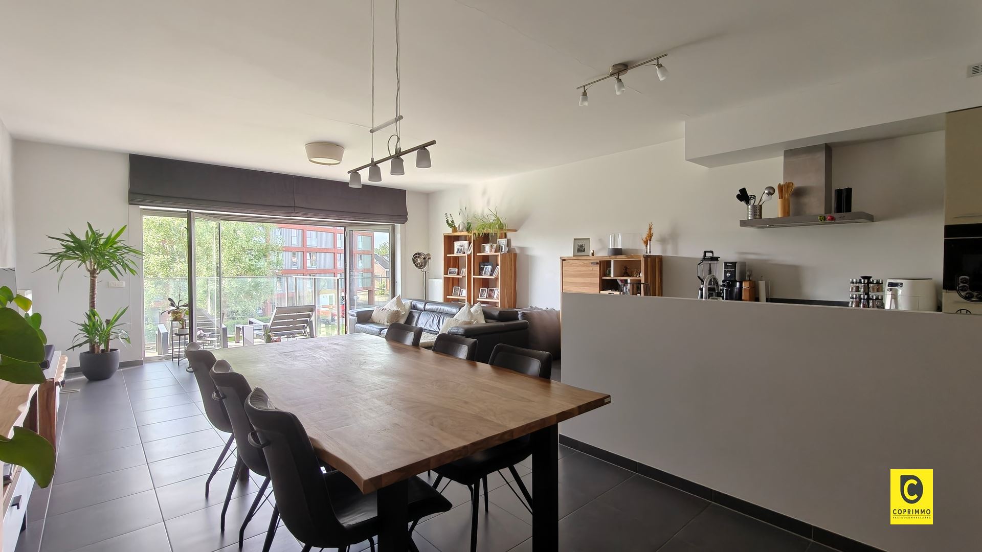 Ruim 2 slaapkamer appartement + P - foto 3