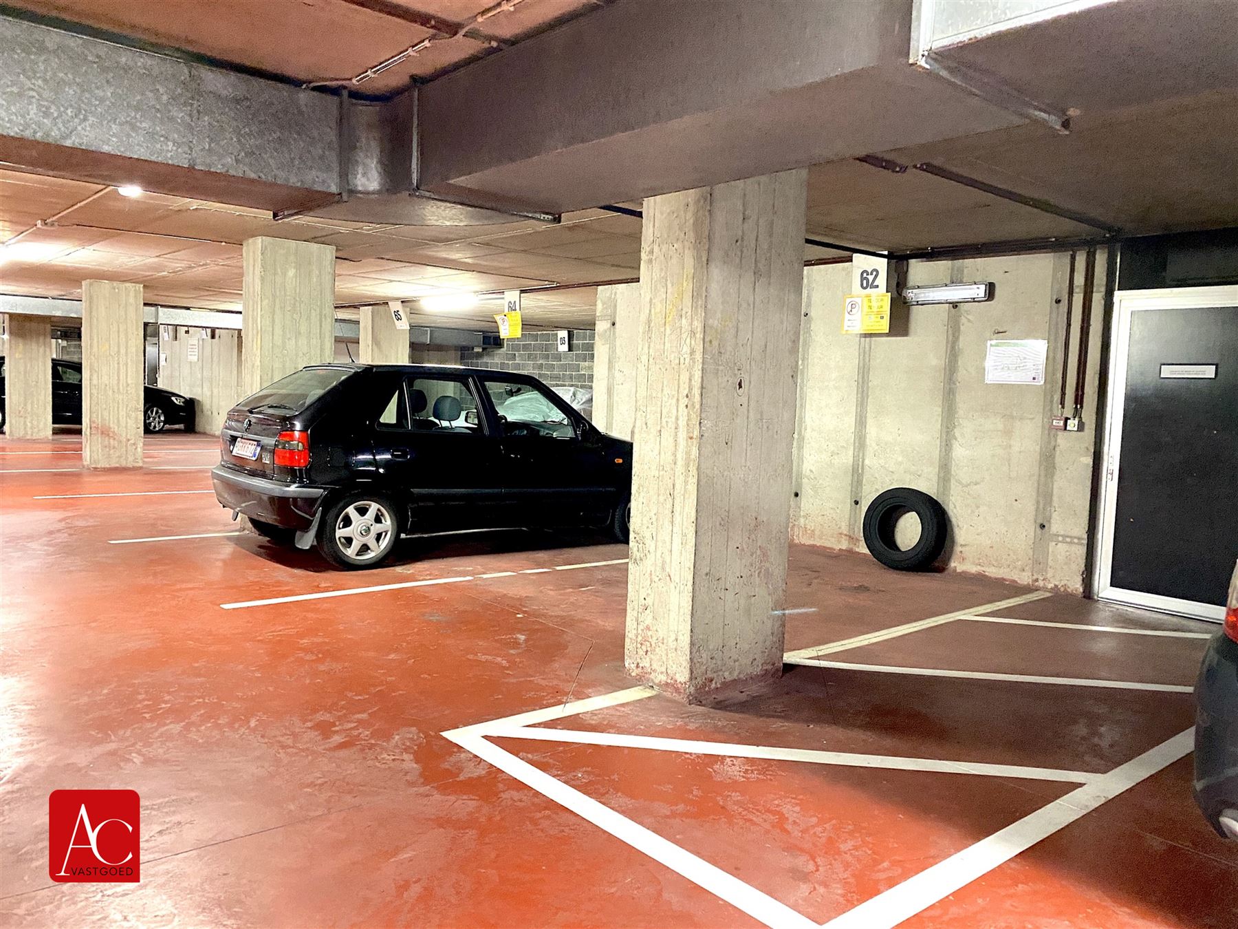 Parkeerplaats in garagecomplex nabij de Grote Markt van Sint-Niklaas - foto 4