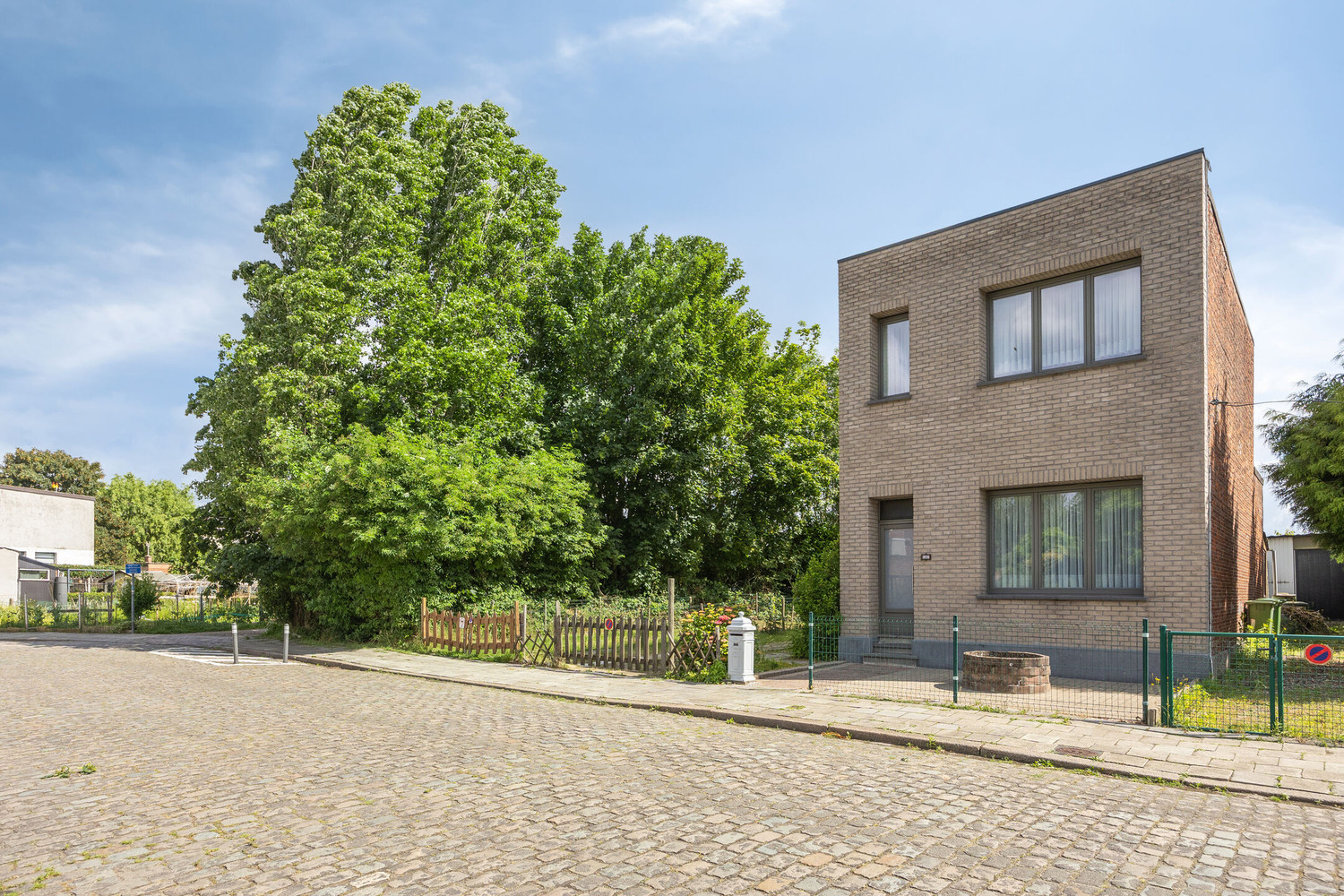 House for sale in Berchem with 3 bedrooms - photo 1