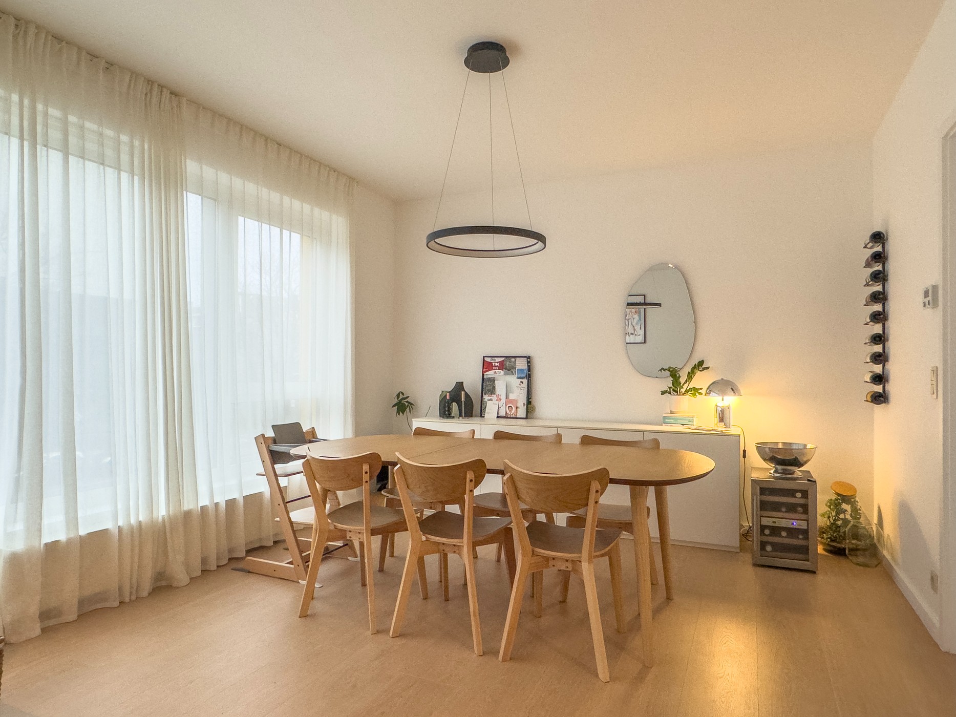 IN OPTIE! Stijlvol appartement met twee slaapkamers en terras te Zurenborg! - foto 2