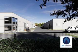 <br /><strong>Gelegen in het nieuwe KMO Park Decomey – Aalterpoort, rechtover BMW De Mey,</strong><br /><strong>Nieuwe bedrijfsunit met een bruto-oppervlakte van 187m² geschikt als atelier- of opslagruimte.</strong><br /><br />Uitstekende bereikbaarheid met directe aansluiting op de N44 richting Aalter E40 en de E34 Antwerpen-Knokke.<br />Deze unit is uitgerust met diverse extra’s.<br />Specificaties :<br />lengte 23,40m x breedte ca.8m<br />vrije hoogte ca. 6m50<br />vloer polibeton<br />lichtkoepels<br />sectionale poort<br />afzonderlijke toegangsdeur<br />meerdere extra stopcontacten verdeeld over de loods<br />drijfkracht voorzien<br />1 parkeerplaats vóór de unit<br /><br /><strong>er zijn 2 dergelijke units beschikbaar (U5 en U13)</strong><br /> <br />Financieel :<br />huurprijs per maand + 21% BTW, jaarlijks te indexeren<br />onroerende voorheffing ten laste van de huurder<br />gemeenschappelijke kosten site ten laste van de huurder<br />huurwaarborg 3 maanden huur<br />éénmalige kosten ten laste van de huurder :<br />- registratie huurcontract FOD Fin.<br />- 50% van de kosten plaatsbeschrijving<br /> <br />Beschikbaarheid : project in afwerkingsfase