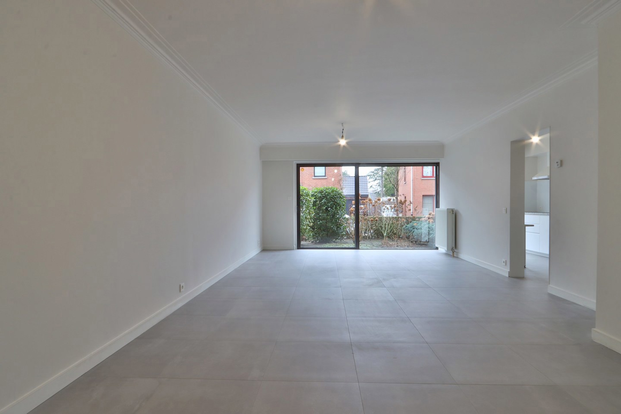 Gelijkvloers 2-slpk app. met garage nabij centrum Beveren - foto 5