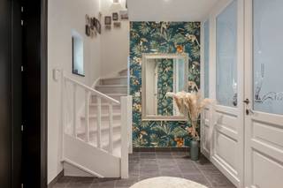 INSTAPKLARE VILLA MET KARAKTER EN PRIVACY IN HET GROENE DENNENDAALGelegen in het rustige en residentiële Dennendaal vinden we deze instapklare villa,...