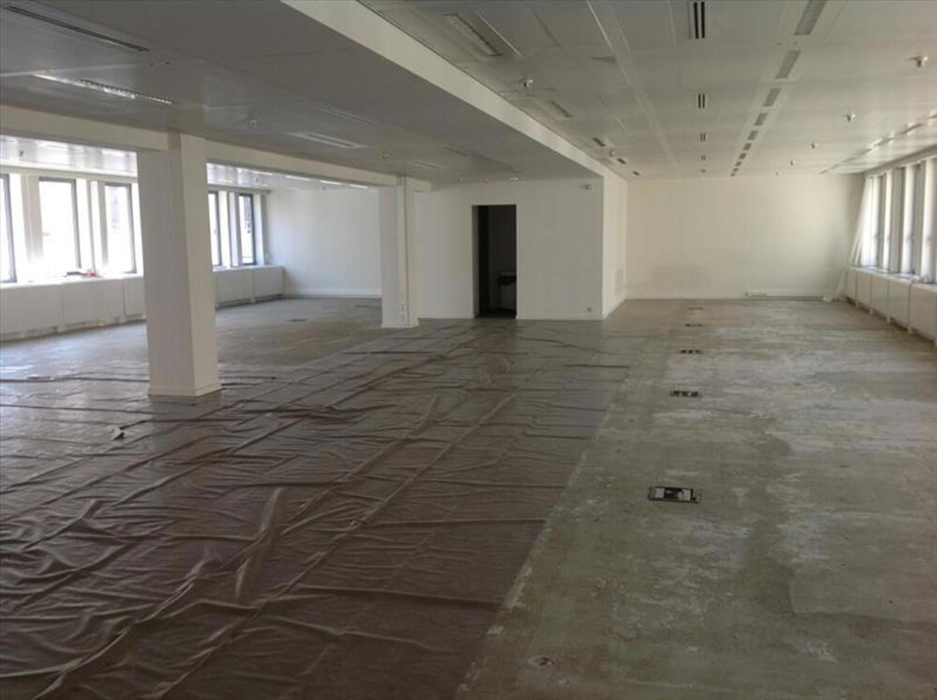 Commercieel te huur in Brussel - foto 2