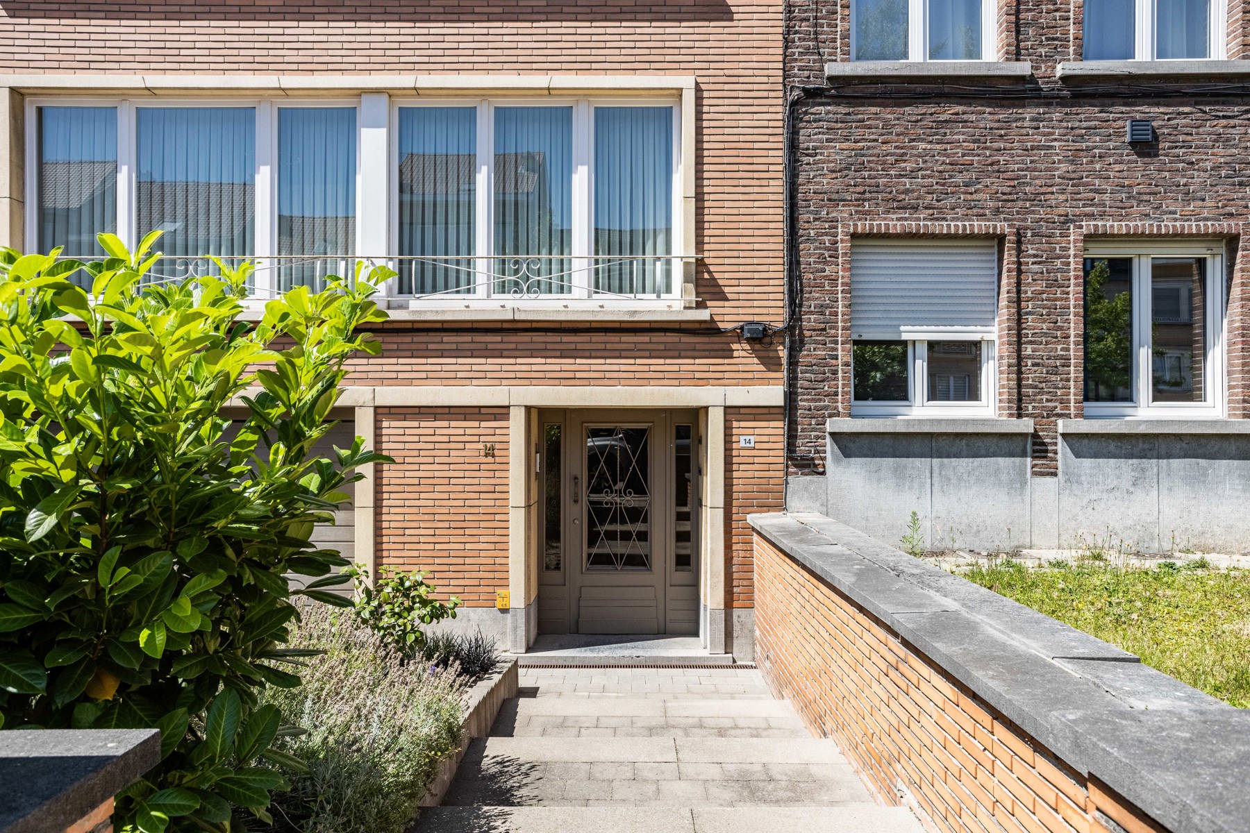 Lichtrijk appartement met cosy tuin en garage op toplocatie - foto 4