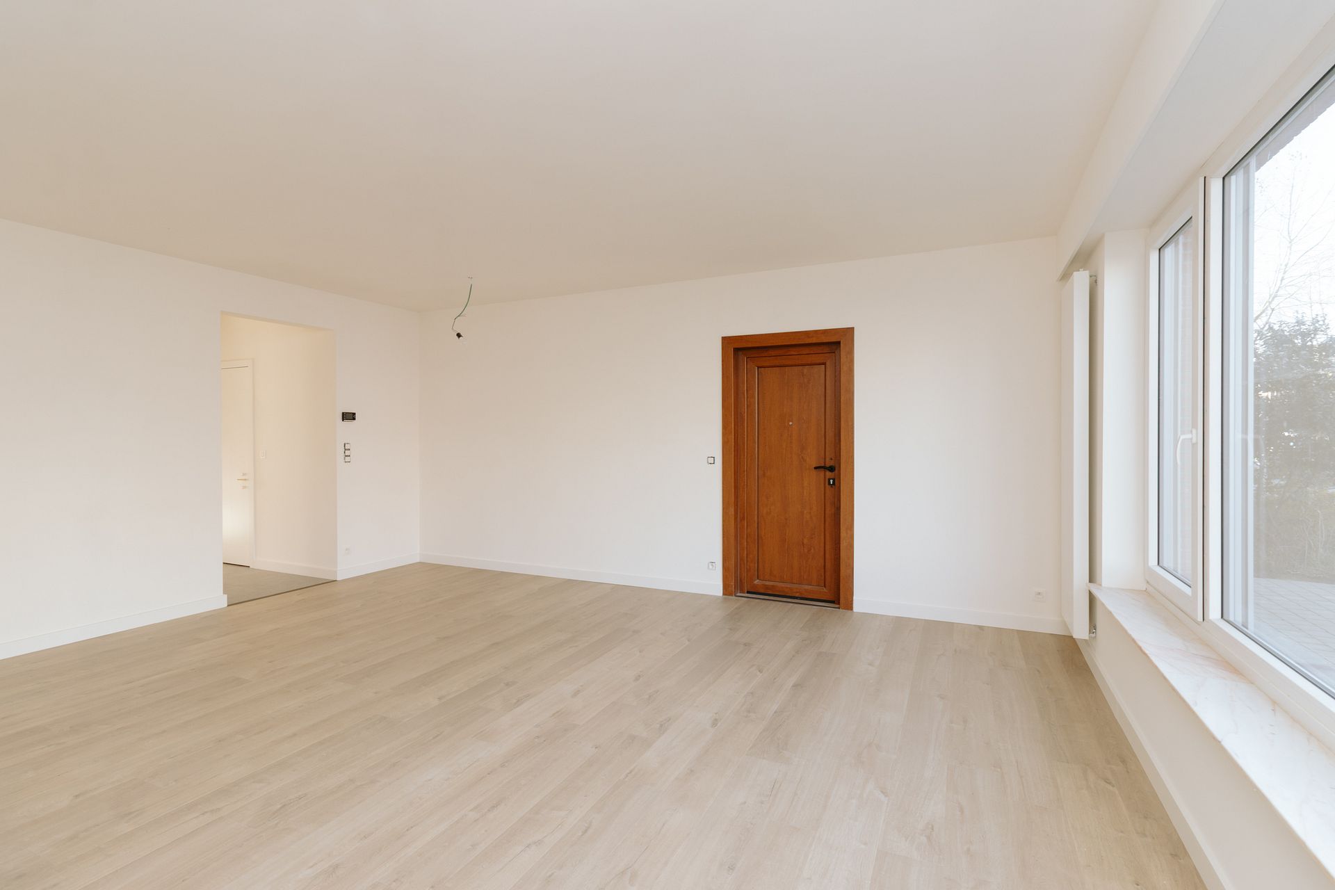 Gerenoveerd gelijkvloers appartement met tuin - foto 5