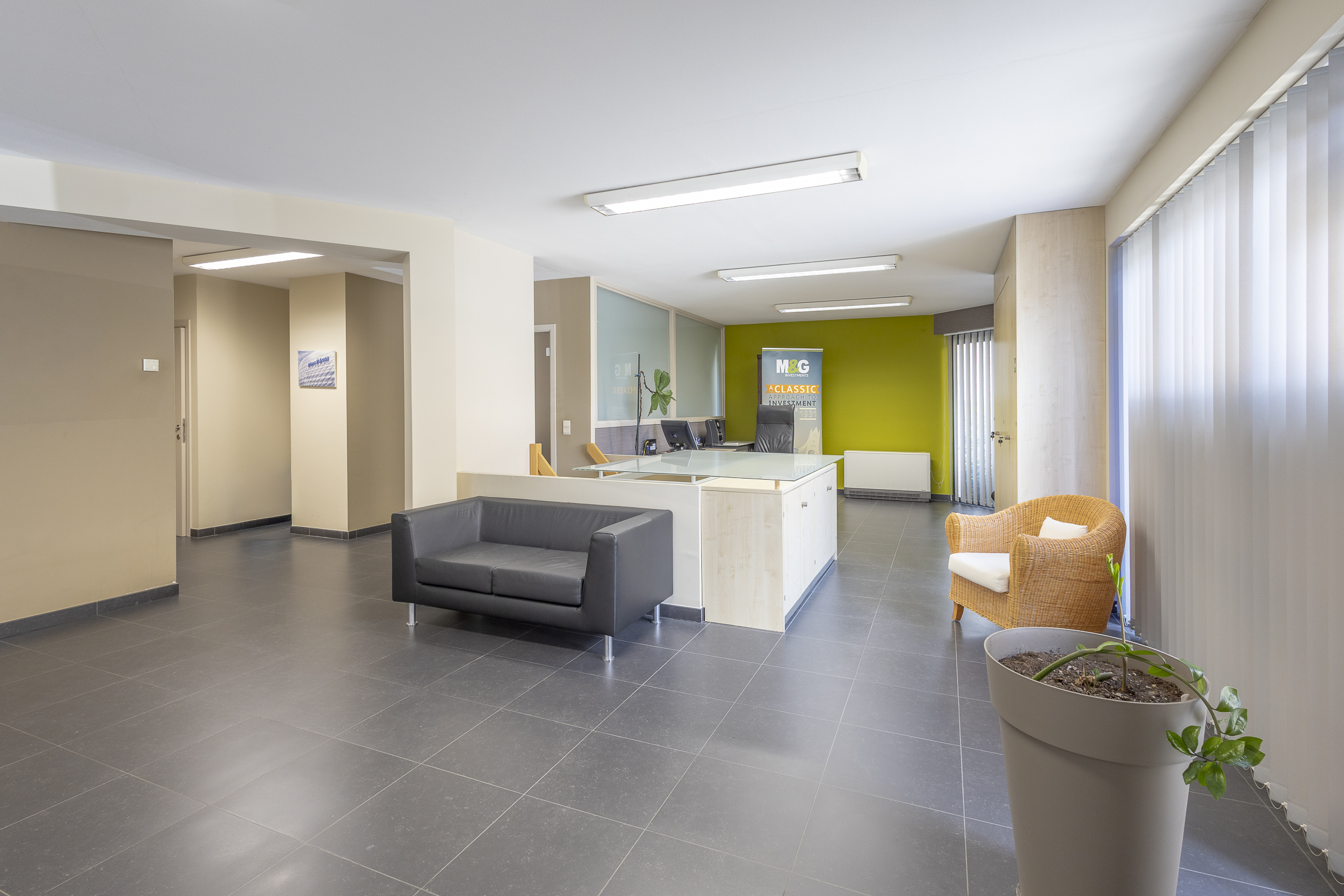 Commercial space/office of 207 m² ideally located. - photo 5