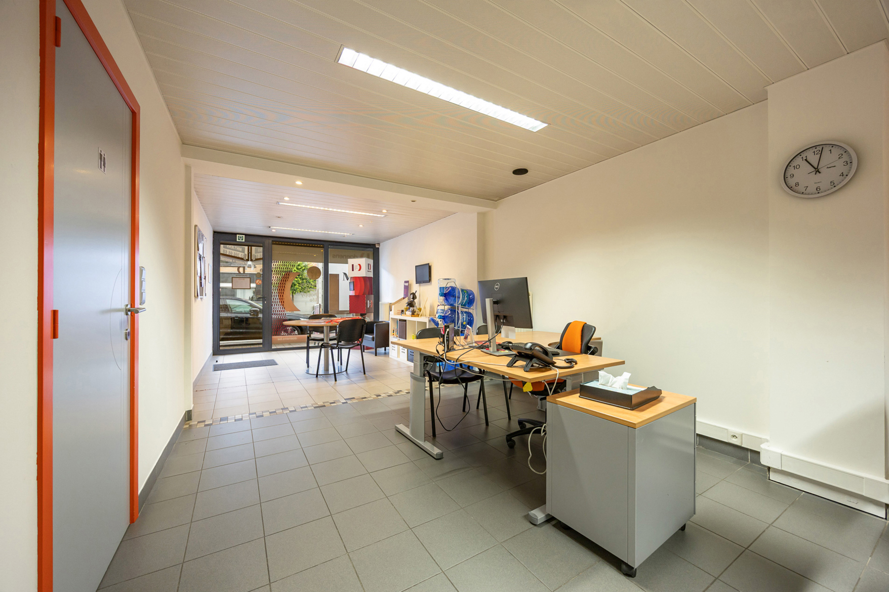 Opbrengsteigendom met kantoor en duplex appartement. - foto 2