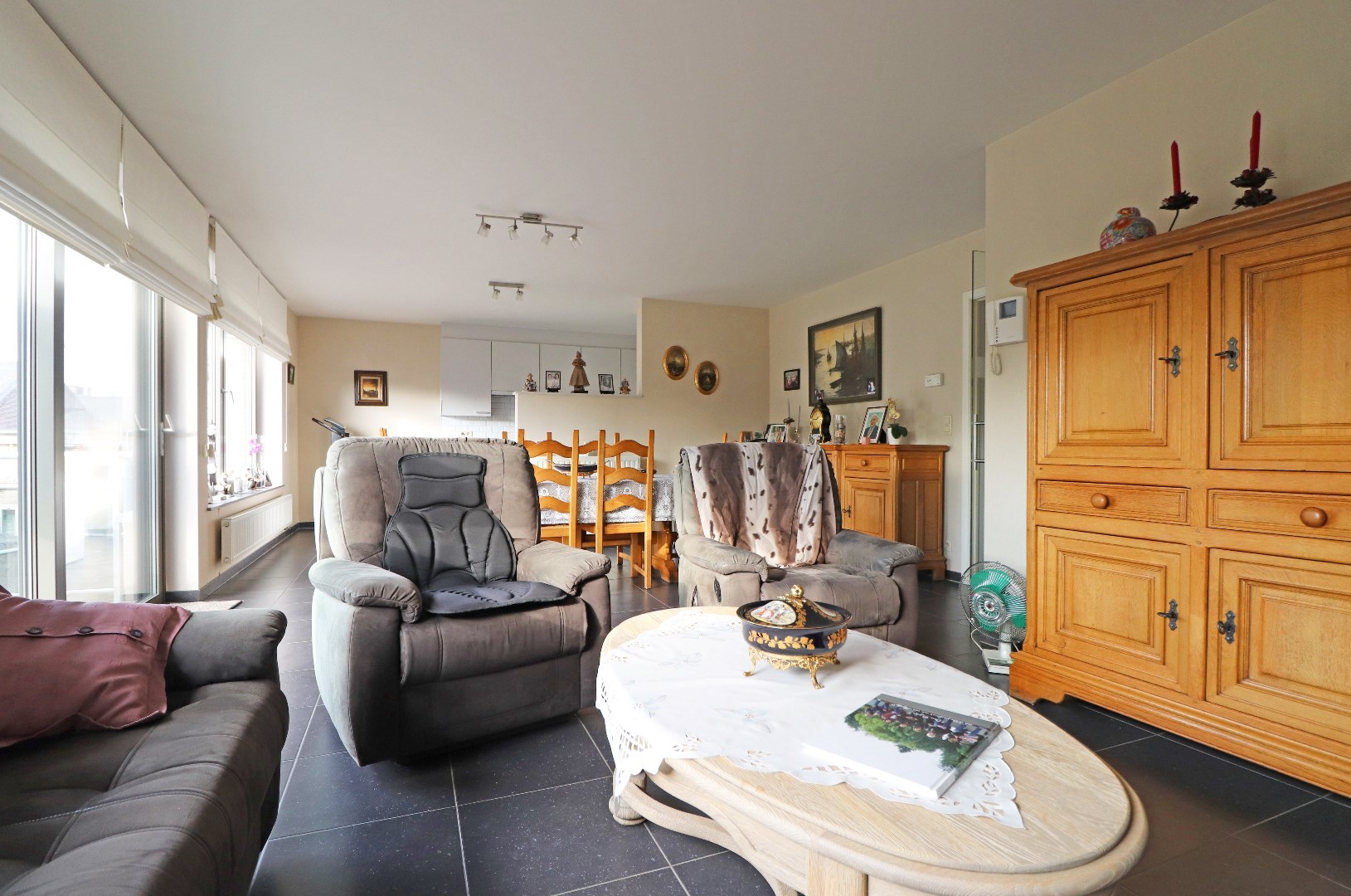 Verzorgd appartement met autostaanplaats - foto 4