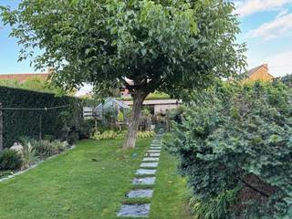 Residentieel gelegen woning (St- Pius-X wijk)met 3 slaapkamers, bureau, ruime garage, leuke tuin op wandelafstand van de...