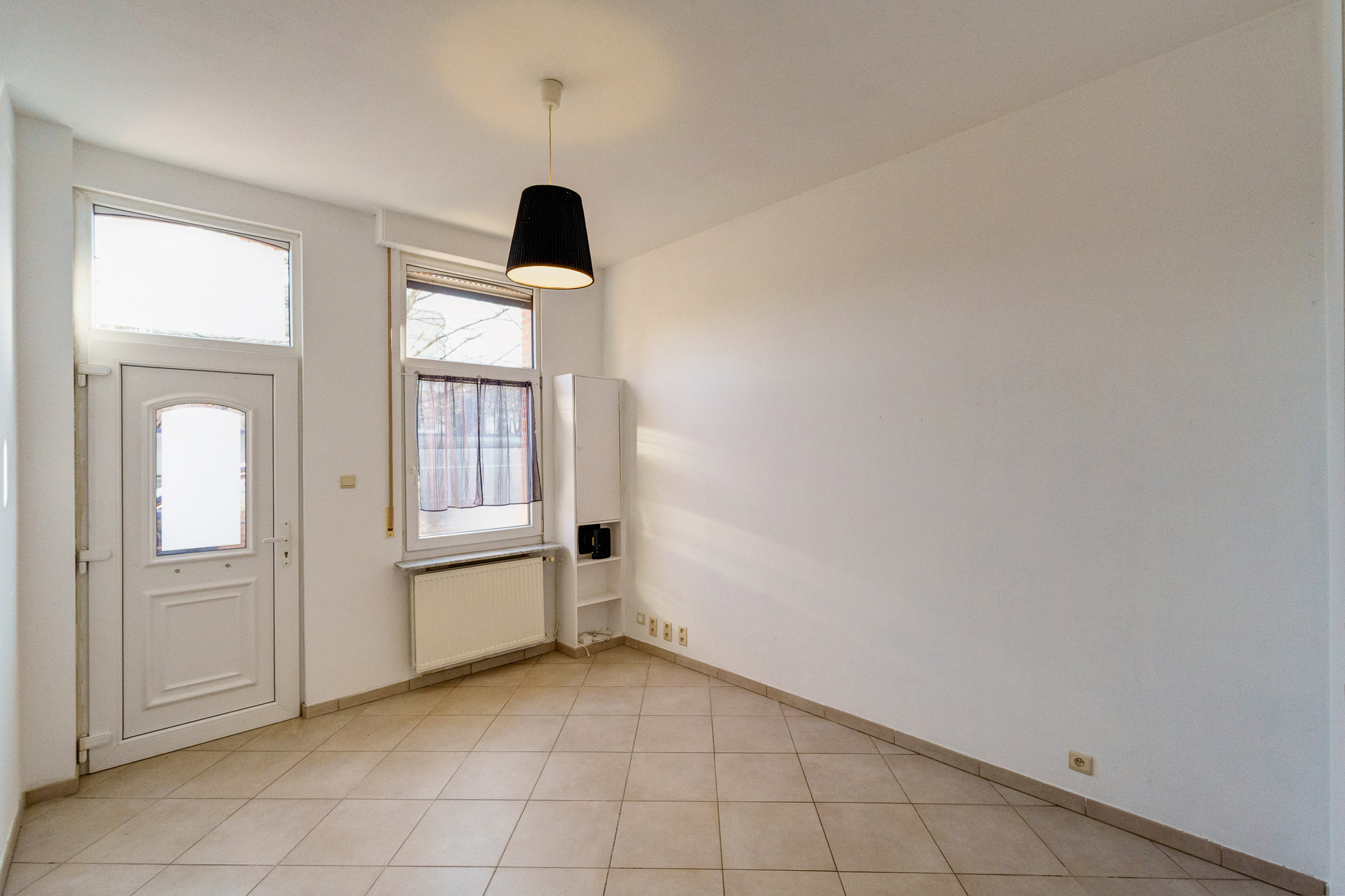 Instapklare woning met 2 SLPK in het centrum van Herentals - foto 3