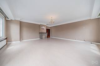 bruxelles.ouest@weinvest.be | 02 315 77 22 | We Invest heeft een exclusief aanbod voor dit lichte appartement van 112 m² gelegen op de 2ᵉ...