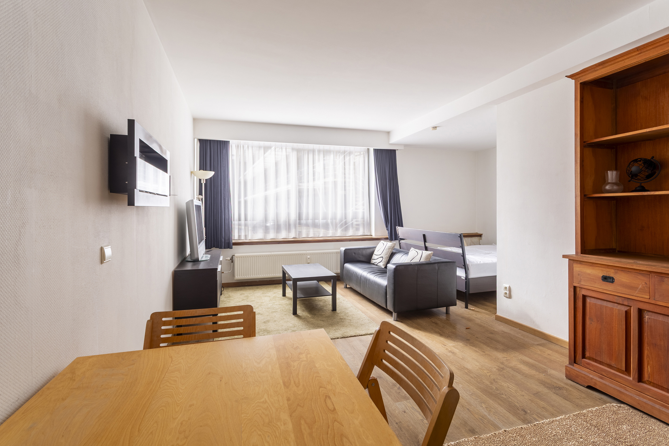 volledig gemeubeld studioappartement aan het Theaterplein - foto 2