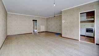 Appartement op de 1ste verdieping op een perceel van 18 are 61 ca in nabijheid van station Mechelen-Nekkerspoel. Alles op één niveau (geen lift...