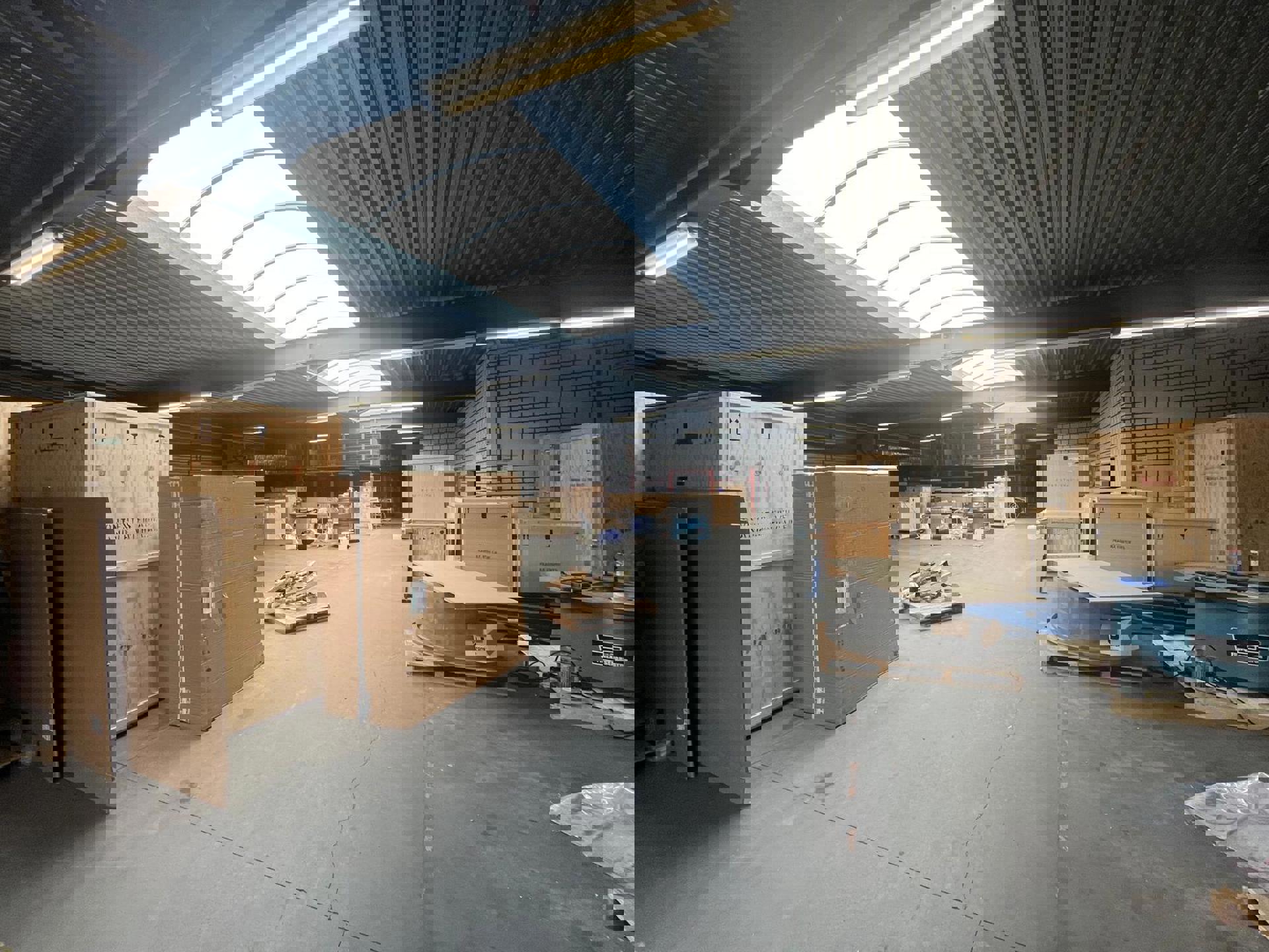 Bedrijfsgebouw magazijn met kantoren Mechelen-Noord - foto 3