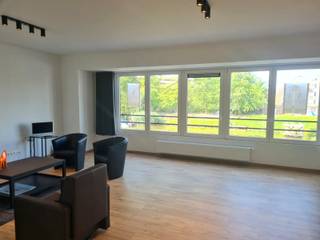 Uitstekend gelegen 2 slaapkamer appartement in het centrum van Aalst. Het appartement is gelegen in een kleinschalig gebouw van 2 appartementen...