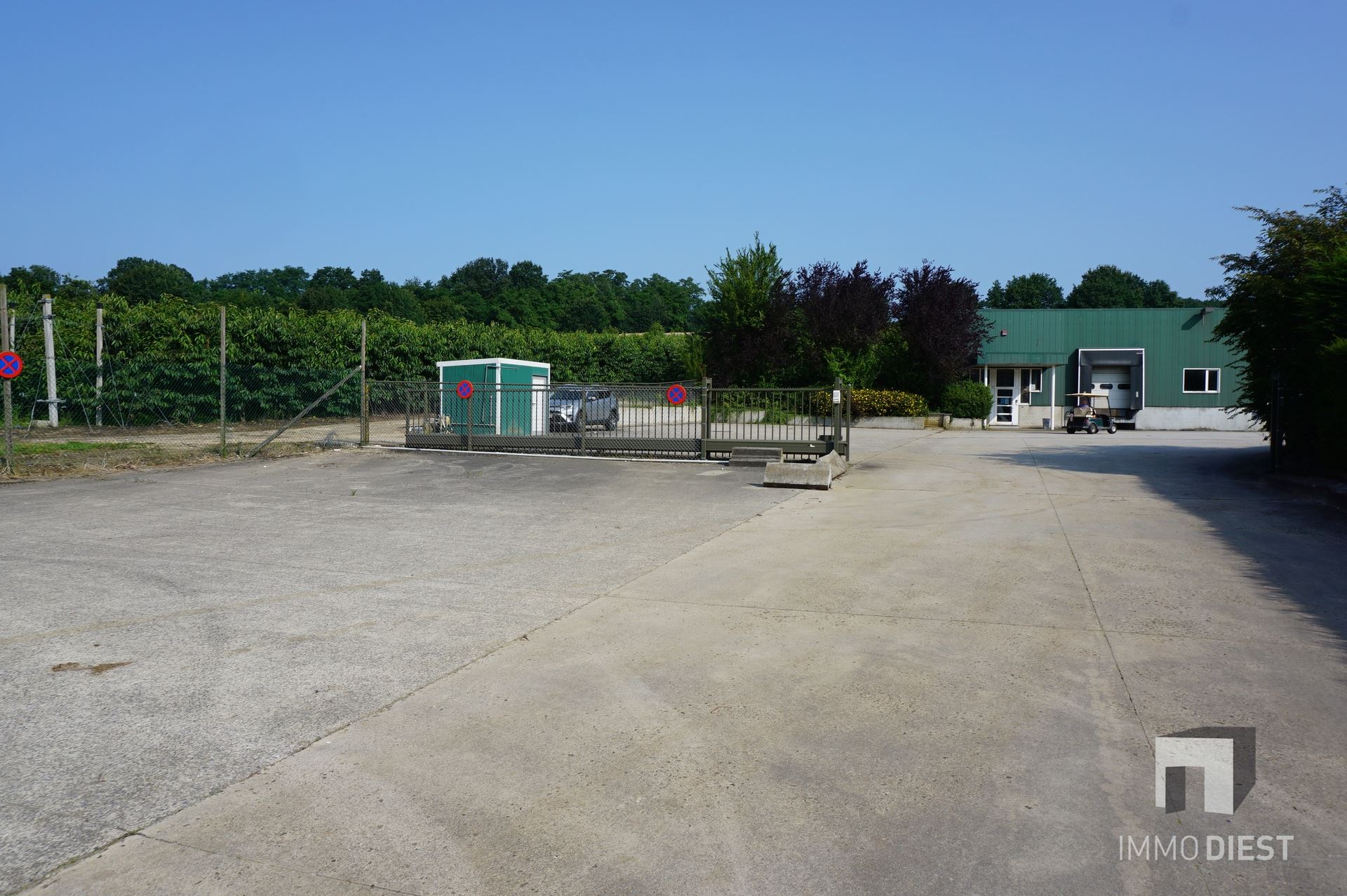 1500 M² GEKOELDE OPSLAG MET BURELEN  - foto 5