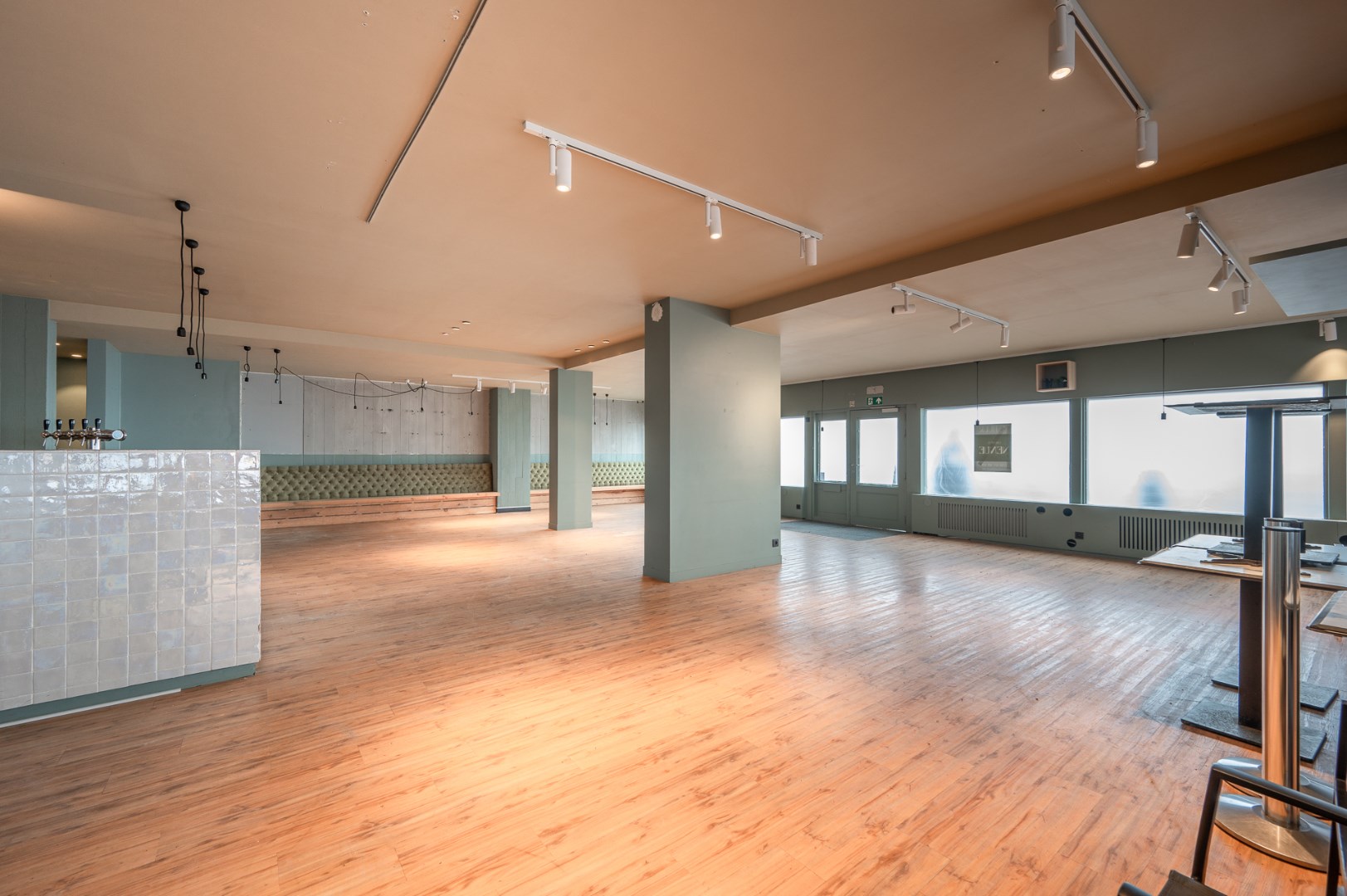 COMMERCIEEL HANDELSPAND - LICHTTORENPLEIN/ZEEDIJK-KNOKKE - foto 5