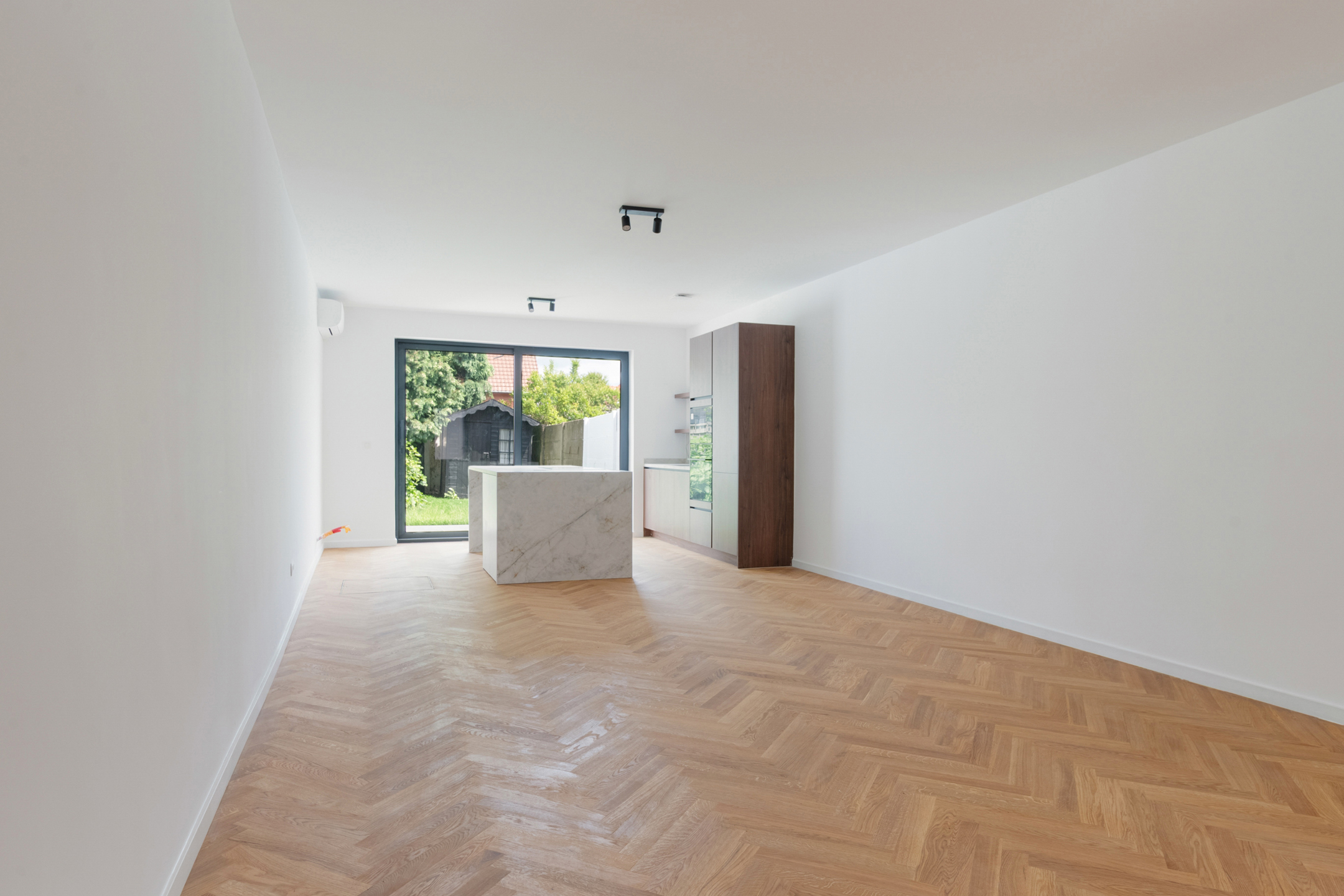 Gerenoveerde woning met 3 slpks + tuin - foto 4