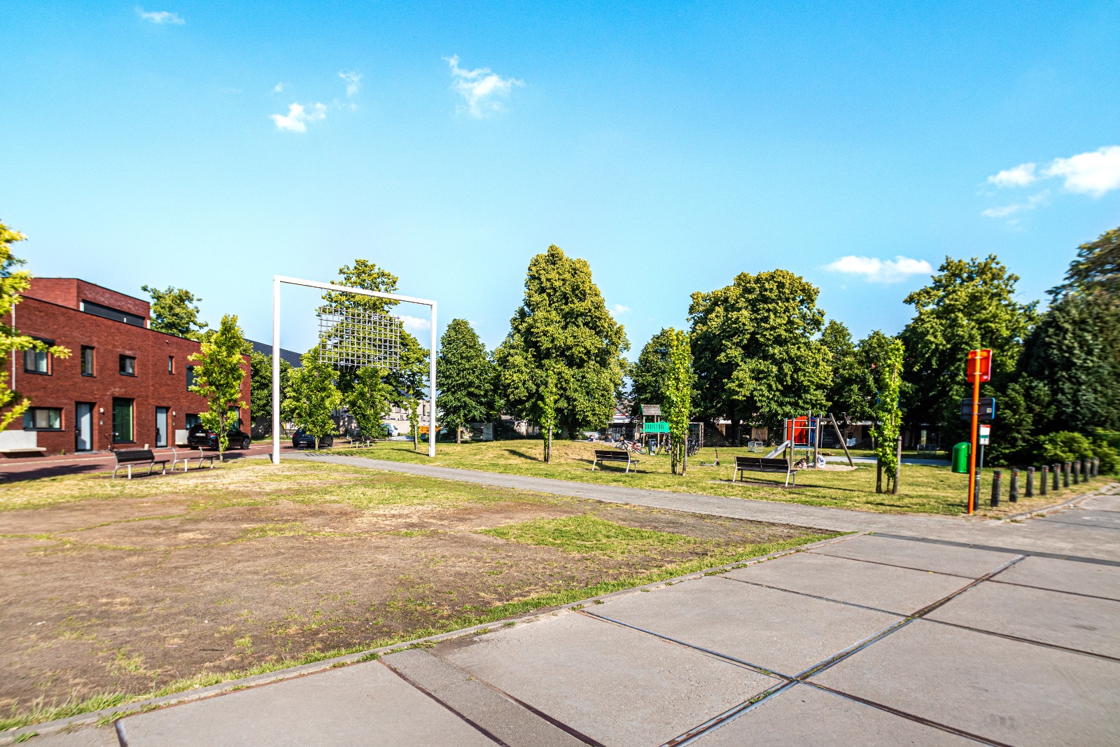 Apartment for sale in Beveren-Kruibeke-Zwijndrecht with 2 bedrooms - photo 5