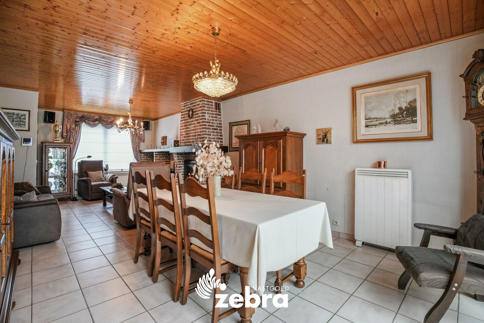 Ruime gezinswoning met 4 slaapkamers, tuin en garage in hartje Tielt - foto 4