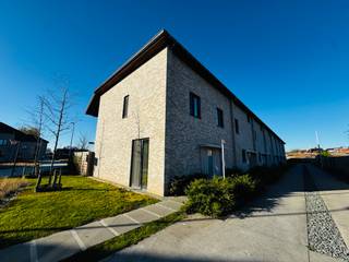 Wervik - Instapklare hoekwoning in rustige buurt te koop.Op een rustige locatie nabij het centrum van Wervik bevindt zich deze instapklare mooi...