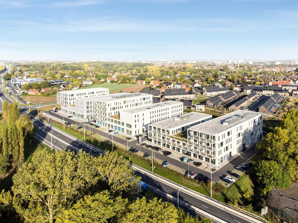 Newly built office approx. 295 m² in R. Plaza Roeselare - photo 2