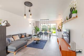 HEURES DE VISITE (SUR RENDEZ-VOUS UNIQUEMENT) : SAMEDI 1/11 10 H - 12 HDécouvrez cette maison neuve moderne, entièrement prête à être emménagée,...