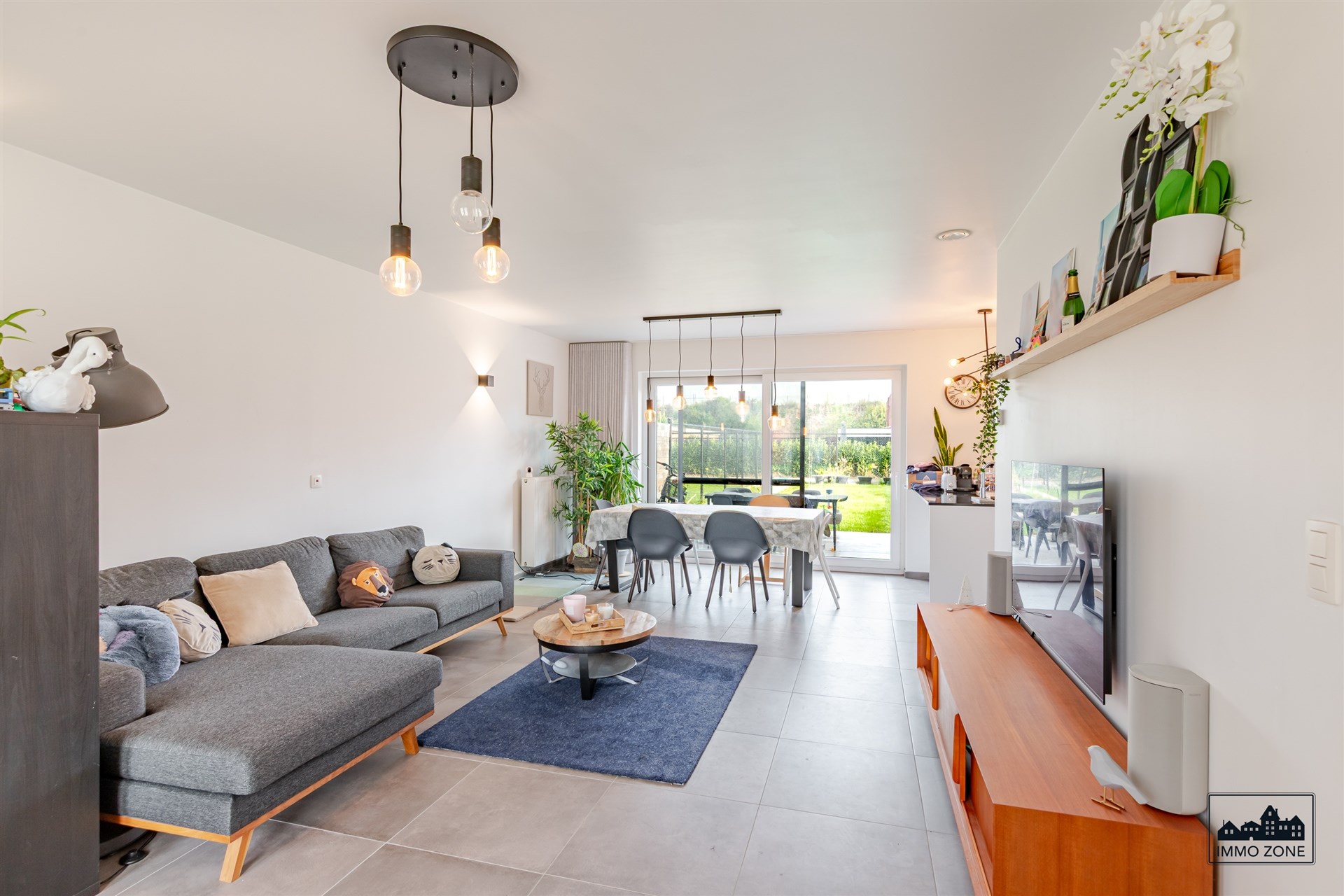 Maison neuve prête à l'emploi avec 4 chambres à coucher ! - photo 2