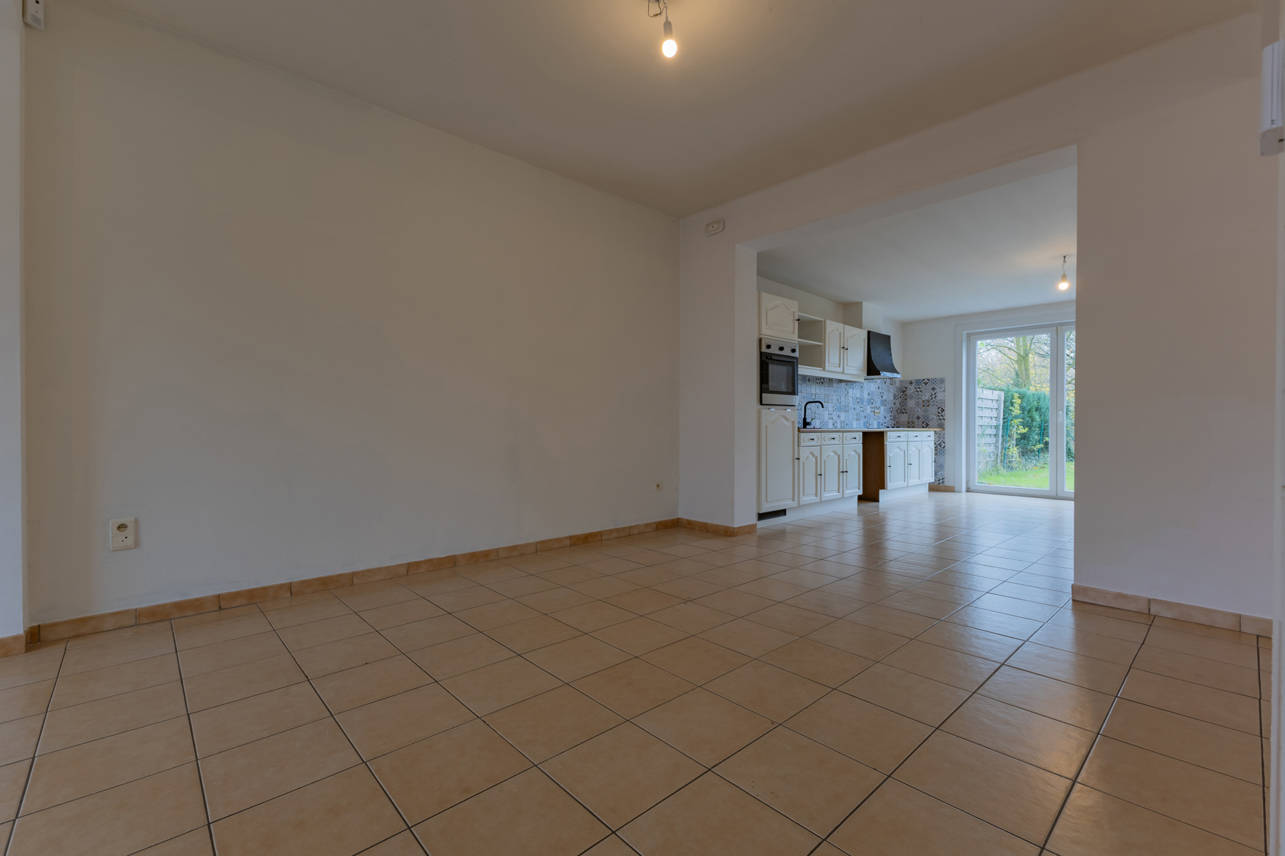 Gunstig gelegen woning met 2 slaapkamers, tuin en garage - foto 5