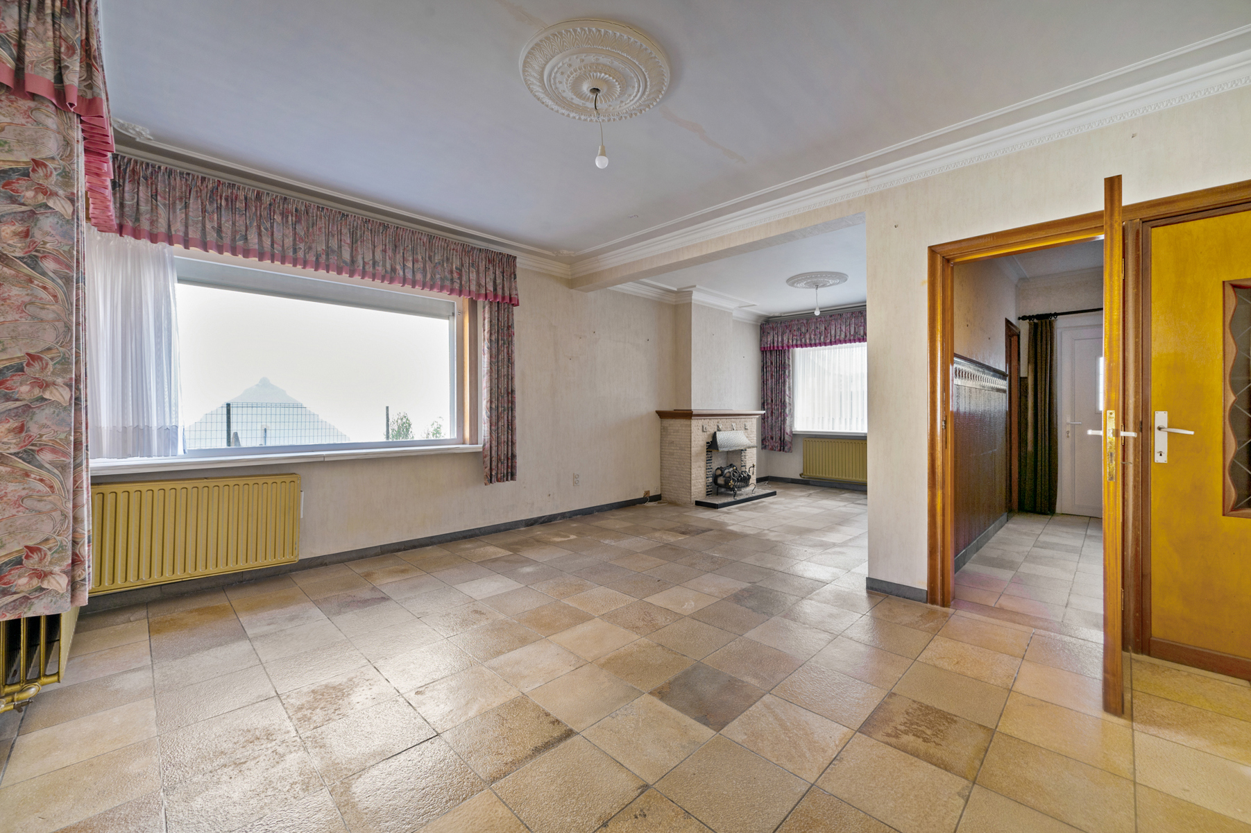 Te renoveren woning met drie slaapkamers gelegen op een perceel van ca. 408 m². - foto 5