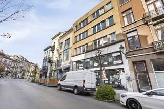 Op een centrale ligging te Sint-Gilles, niet ver van het centrum, in de Taminesstraat 25, vind je dit mooie en karaktervolle handelspand van ±...