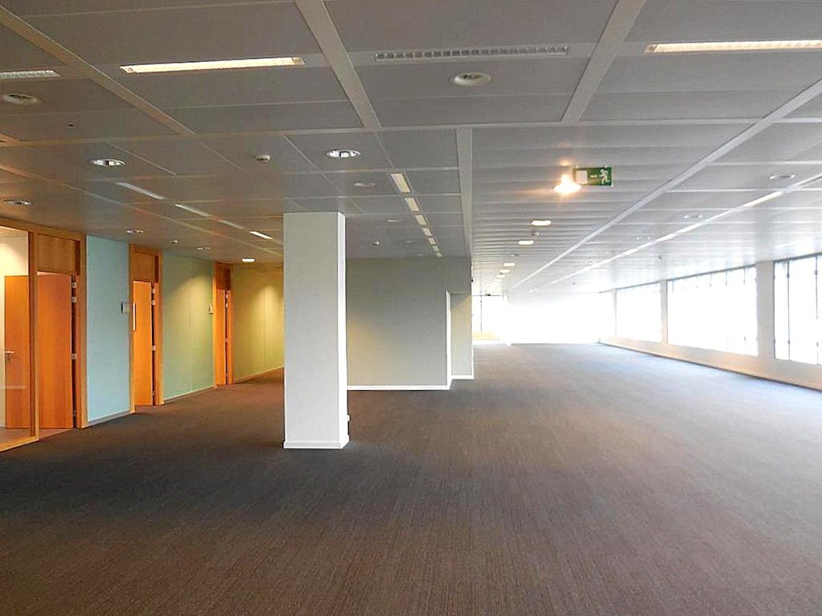 Moderne kantoren (437-2.500 m²) in Zuiderpoort te Gent - foto 5