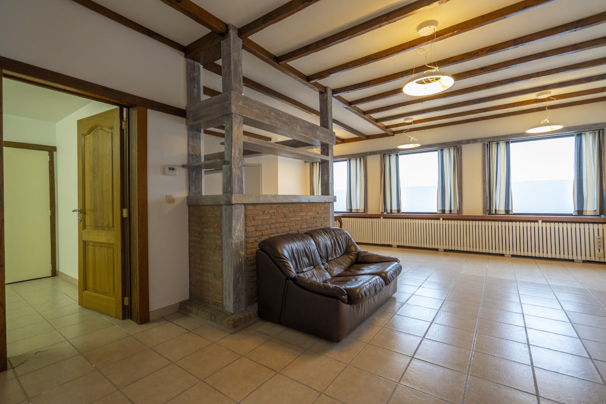 Bâtiment commercialement intéressant avec résidence à Rekkem - photo 4