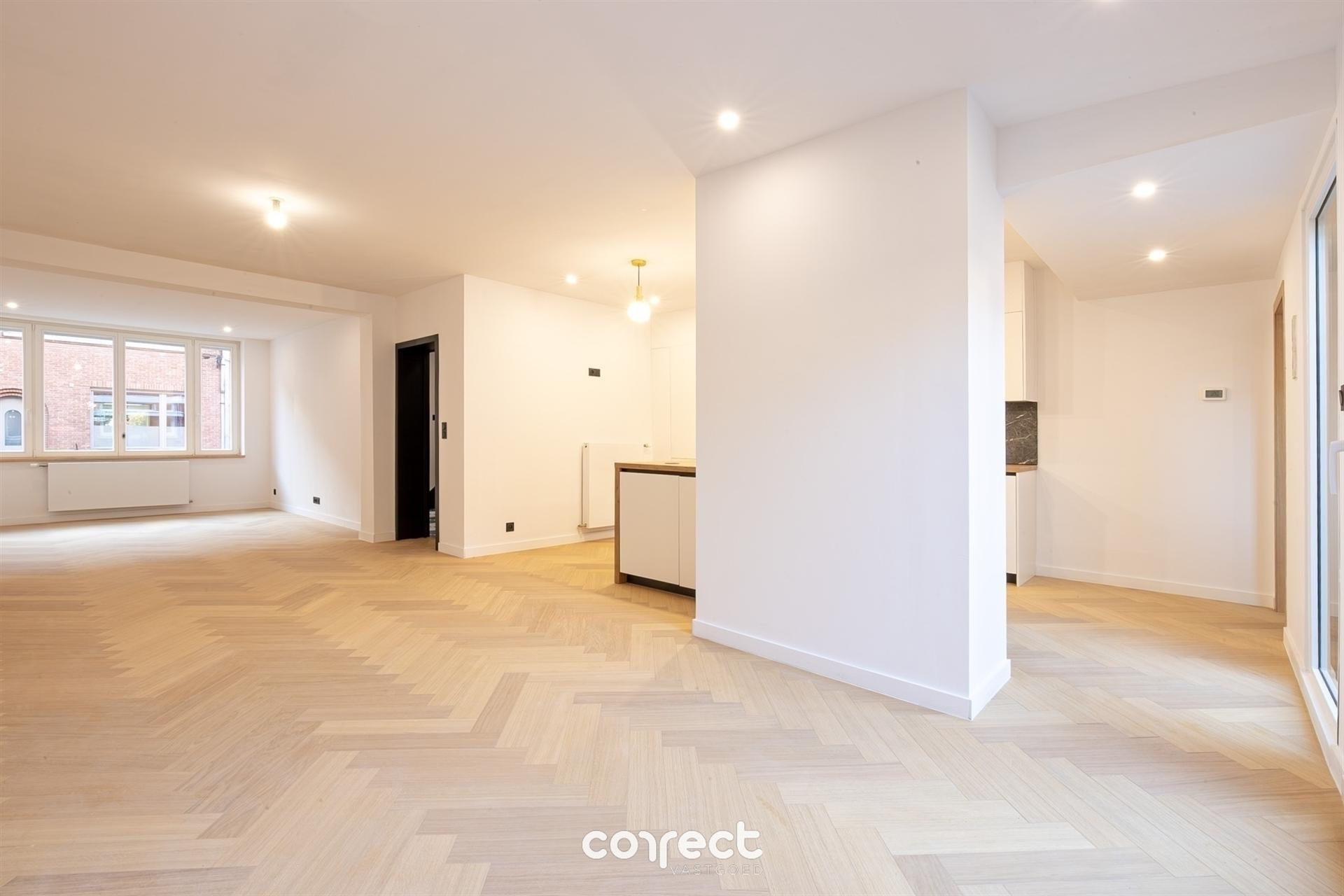 Prachtig gerenoveerde stadswoning met tuin - foto 5