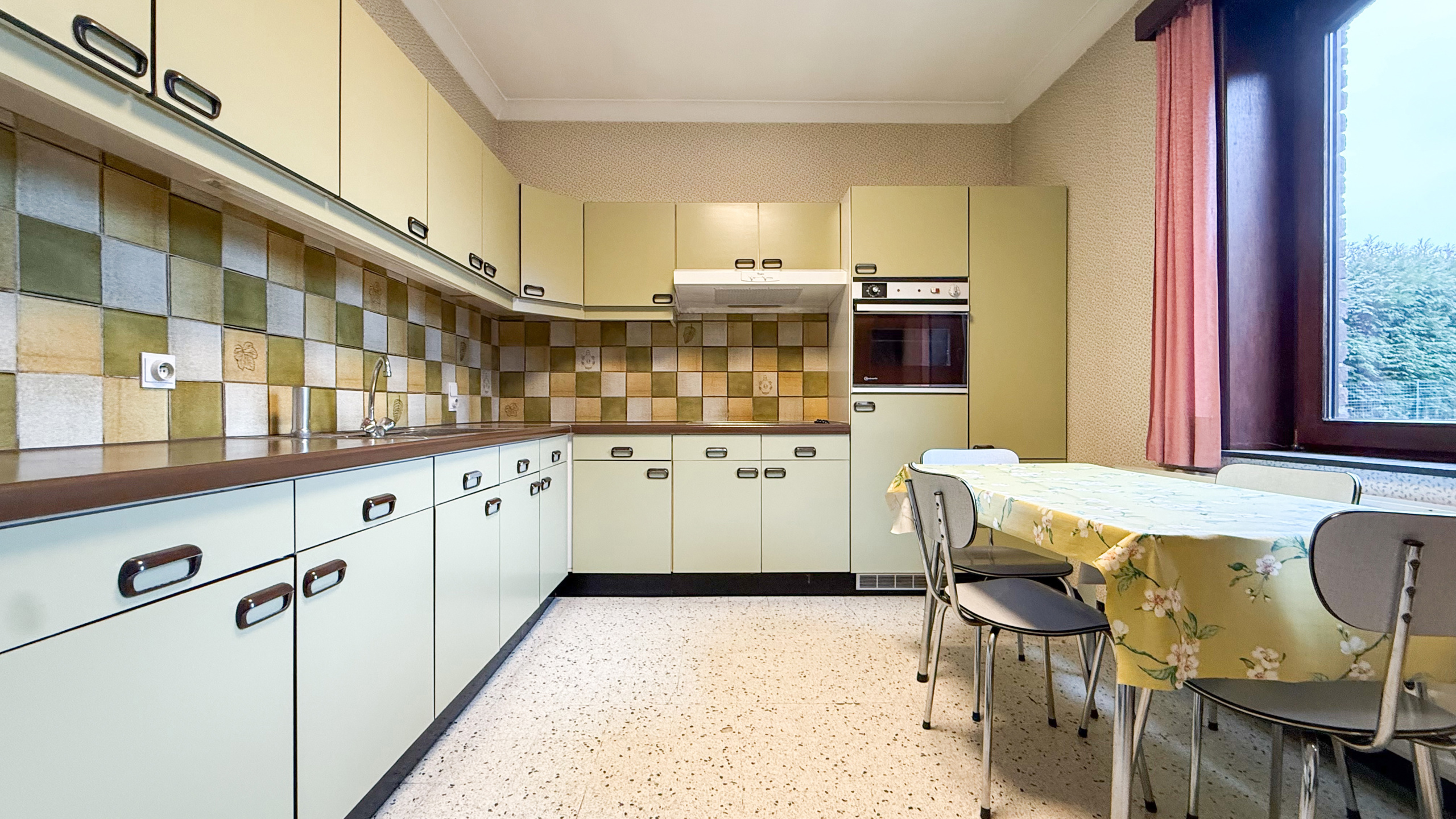 Landelijk gelegen te renoveren hoeve op ruim perceel! - foto 5