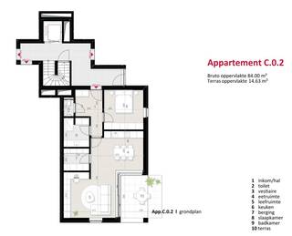 <p><strong>Energiezuinig <span>gelijkvloers </span>nieuwbouwappartement met 1 slaapkamer, terras, warmtepomp, vloerverwarming en privatieve zonnepanelen</strong></p>
<p>Op de hoek van de <strong>Spoorwegstraat en Bert Leysenlaan in Balen</strong> bevindt zich dit comfortabele en energiezuinige <strong>nieuwbouwappartement C.0.2</strong> met een bruto oppervlakte van <strong>84,00 m²</strong> en een aangenaam terras van <strong>14,63 m²</strong>.</p>
<p>Dit appartement combineert modern wooncomfort met een praktische en overzichtelijke indeling. Dankzij de aanwezigheid van <strong>vloerverwarming met warmtepomp</strong> en <strong>privatieve zonnepanelen</strong> geniet u van een comfortabele woonervaring met aandacht voor energiezuinigheid, duurzaamheid en hedendaags wonen.</p>
<p>Bij het betreden van het appartement komt u terecht in de <strong>inkomhal</strong>, die toegang geeft tot de verschillende ruimtes. Er is ruimte voorzien voor een <strong>vestiaire</strong>, wat zorgt voor een praktische ontvangstzone. Daarnaast beschikt het appartement over een <strong>apart toilet</strong>.</p>
<p>De ruime <strong>leefruimte</strong> vormt het hart van het appartement en biedt voldoende plaats voor een gezellige zithoek. Aansluitend bevindt zich de <strong>eetruimte</strong>, die mooi in verbinding staat met het terras. Hierdoor ontstaat een aangename woonbeleving waarbij binnen- en buitenleven op een natuurlijke manier met elkaar verbonden worden.</p>
<p>De <strong>keuken</strong> sluit praktisch aan bij de leef- en eetruimte en kan nog volledig naar eigen smaak gekozen worden. Zo krijgt u de mogelijkheid om de keukeninrichting af te stemmen op uw persoonlijke stijl, kookgewoontes en praktische wensen.</p>
<p>Verder beschikt het appartement over een <strong>praktische berging</strong>, ideaal als extra opbergruimte of technische ruimte.</p>
<p>De nachtruimte bestaat uit <strong>1 ruime slaapkamer</strong> en een <strong>badkamer</strong>. Ook de verdere afwerking, zoals de vloer, keuken en badkamer, kan nog naar persoonlijke voorkeur worden bepaald. Hierdoor krijgt u de kans om het appartement volledig volgens uw eigen woonstijl af te werken.</p>
<p>Het terras van <strong>14,63 m²</strong> vormt een aangename buitenruimte waar u rustig kan genieten van een kop koffie, een aperitief of een gezellige buitenmaaltijd. Dankzij de aansluiting op de leef- en eetruimte vormt het terras een fijne uitbreiding van het appartement.</p>
<p><strong>Troeven van dit appartement</strong></p>
<ul>
<li><strong>84,00 m² bruto woonoppervlakte</strong></li>
<li><strong>14,63 m² terras</strong></li>
<li><strong>1 ruime slaapkamer</strong></li>
<li>Energiezuinige nieuwbouw</li>
<li>Vloerverwarming met warmtepomp</li>
<li>Privatieve zonnepanelen</li>
<li>Ruime leefruimte met aansluitende eetruimte</li>
<li>Rechtstreekse verbinding met het terras</li>
<li>Keuken nog naar eigen smaak te kiezen</li>
<li>Praktische berging</li>
<li>Badkamer en vloerafwerking nog personaliseerbaar</li>
<li>Centrale ligging in Balen</li>
<li>Gelegen op het gelijkvloers</li>
<li><strong>6% btw</strong> mogelijk mits voldaan wordt aan de wettelijke voorwaarden</li>
</ul>
<p><strong>Aankoopvoorwaarden</strong></p>
<p>Bij dit appartement is de aankoop van volgende zaken verplicht:</p>
<ul>
<li><strong>1 privatieve berging</strong> aan € 6.000 excl. btw</li>
<li><strong>1 parkeerplaats</strong> aan € 25.000 excl. btw</li>
</ul>
<p><span><strong>ACTIE: Snelle beslissers genieten tijdelijk van 50% korting op de aankoop van een tweede parkeerplaats</strong></span></p>