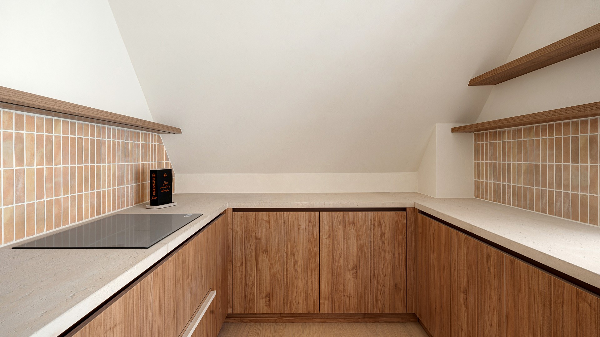 Fenomenale Duplex/penthouse met schitterend zonneterras terras, 2 slaapkamers en een hoogwaardige afwerking, gelegen op wandelafstand van de Zeedijk en het strand. - foto 5