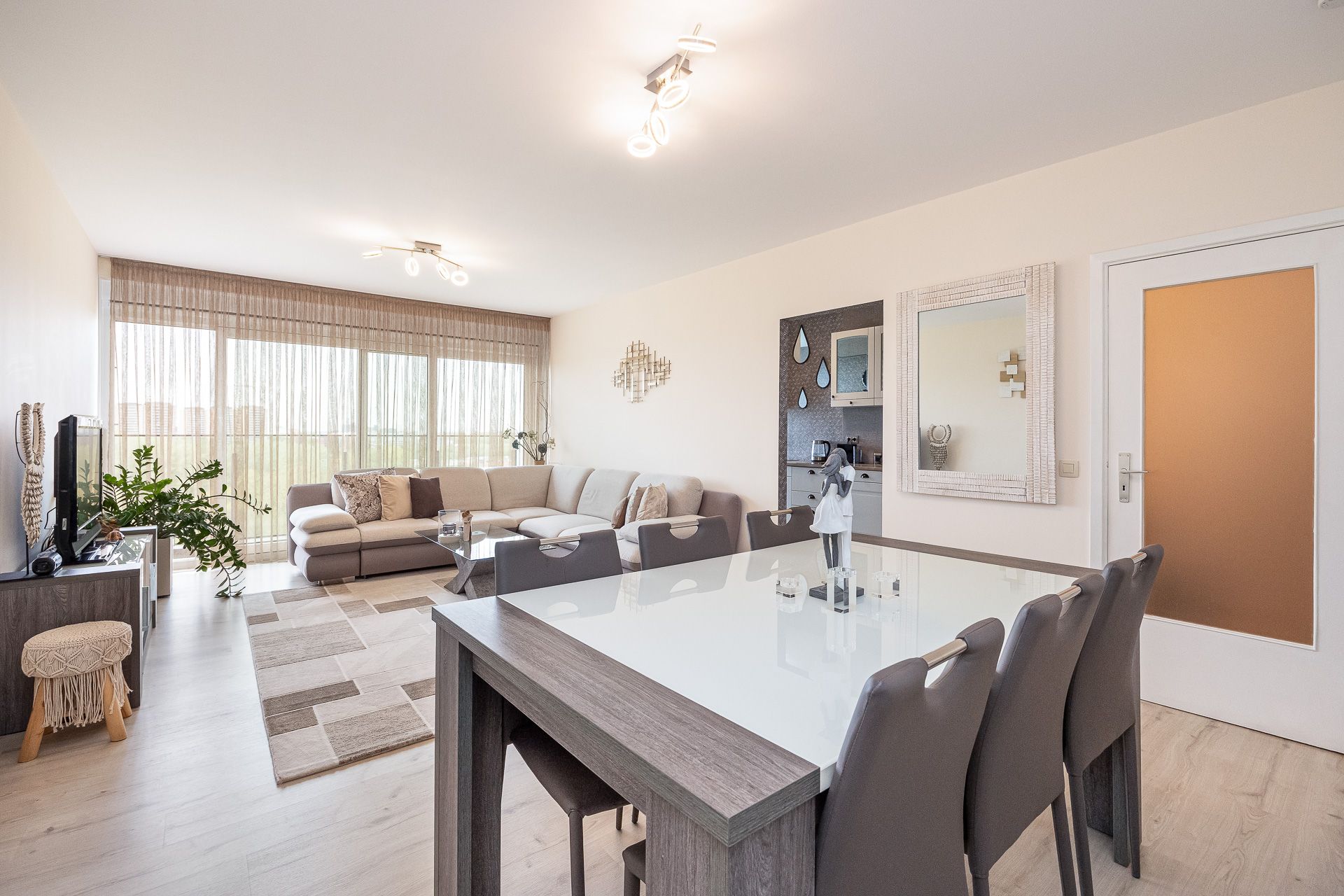 Verzorgd appartement met terras op uitstekende locatie - foto 5