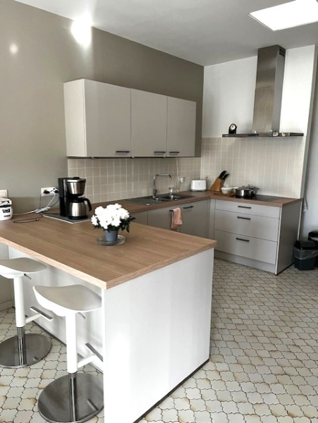 Enorm groot lichtrijk appartement, op de markt van Haacht - foto 2