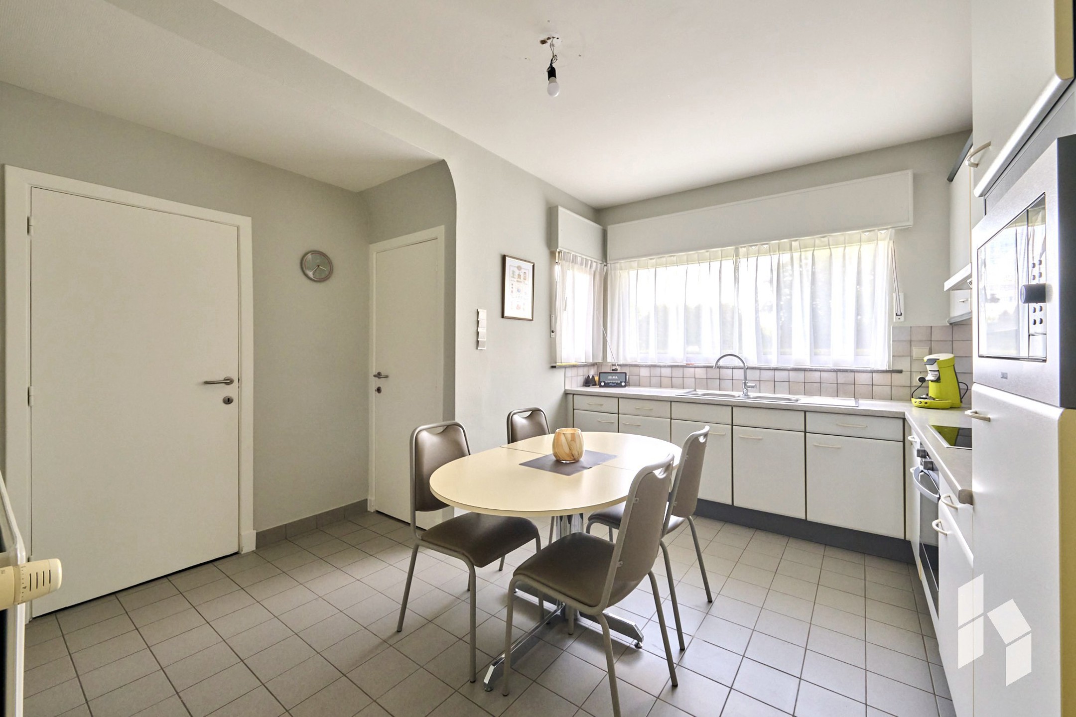 Prachtig gelegen,woning met 3 slaapkamers op 1788m²! - foto 5