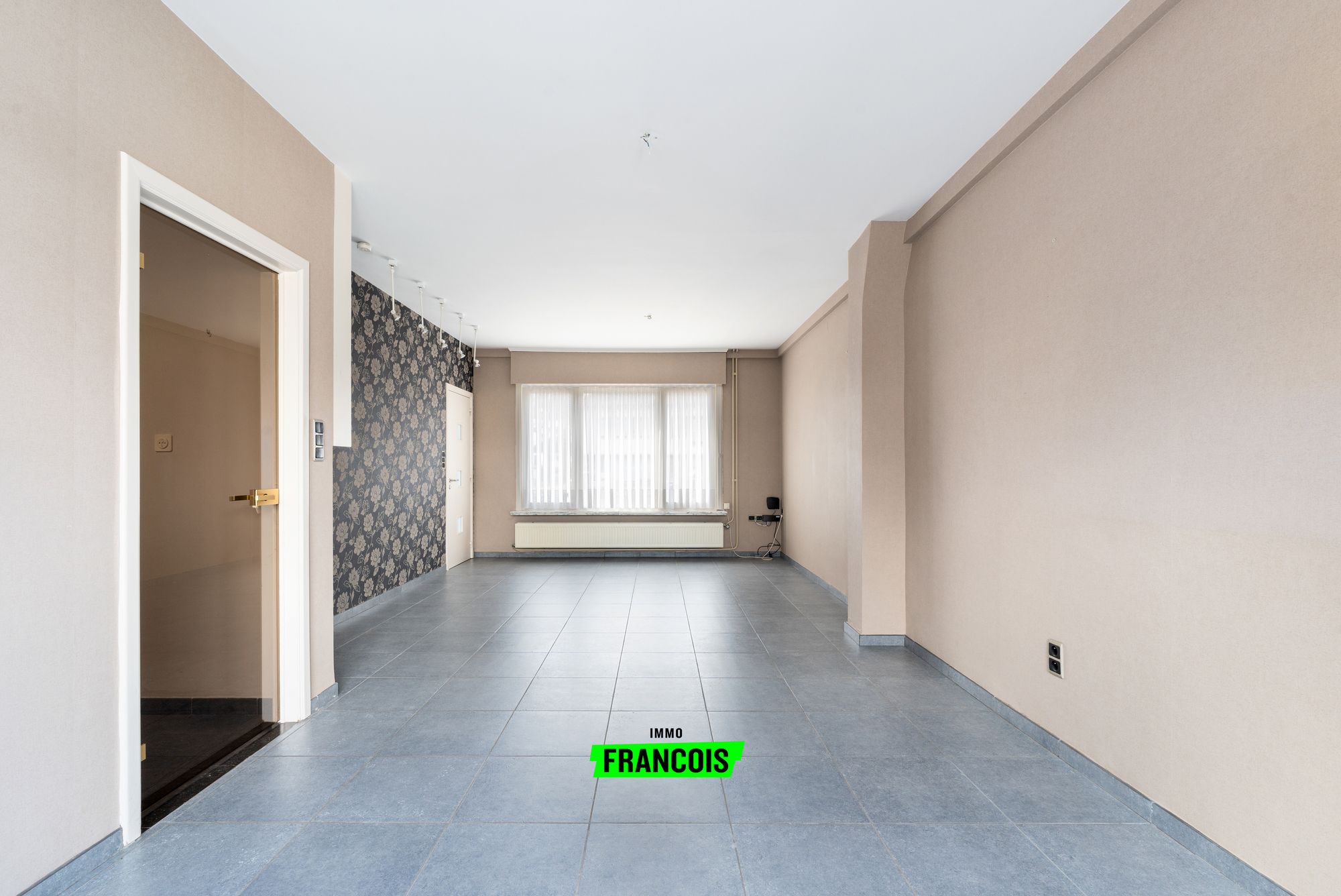 Praktische woning met 3 slaapkamers te koop in hartje Bassevelde - foto 4