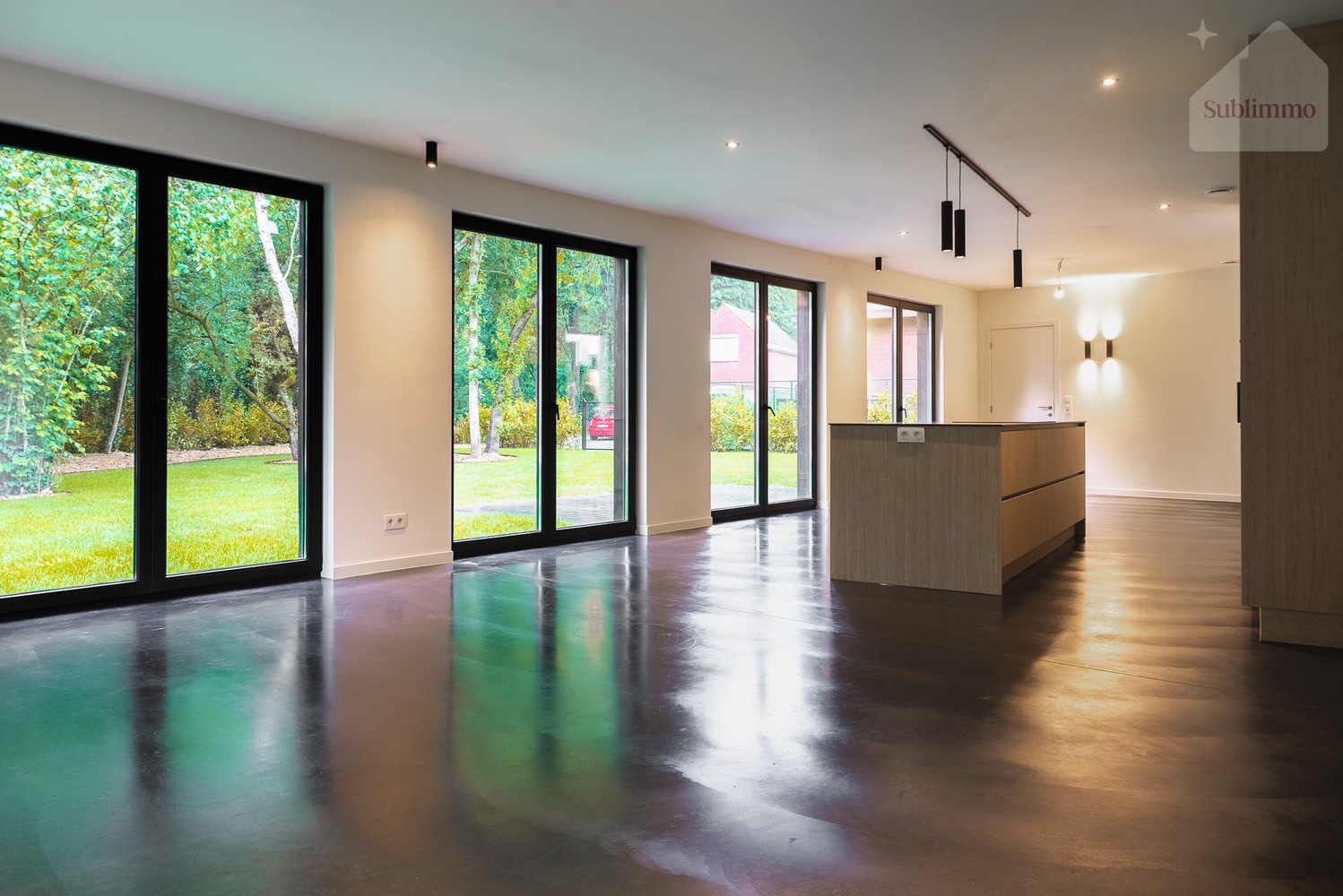 Volledig gerenoveerde karakterwoning met prachtige aangelegde tuin, polyvalente ruimte en 3 slaapkamers - foto 4