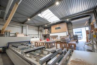 Commercial for rent in Wielsbeke