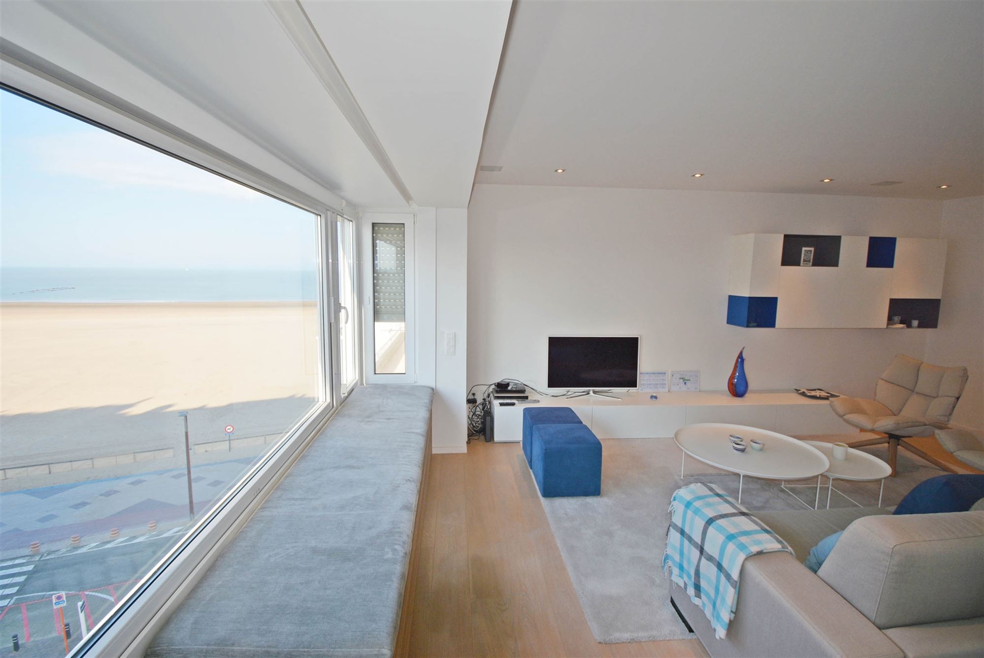 Apartment - photo 3