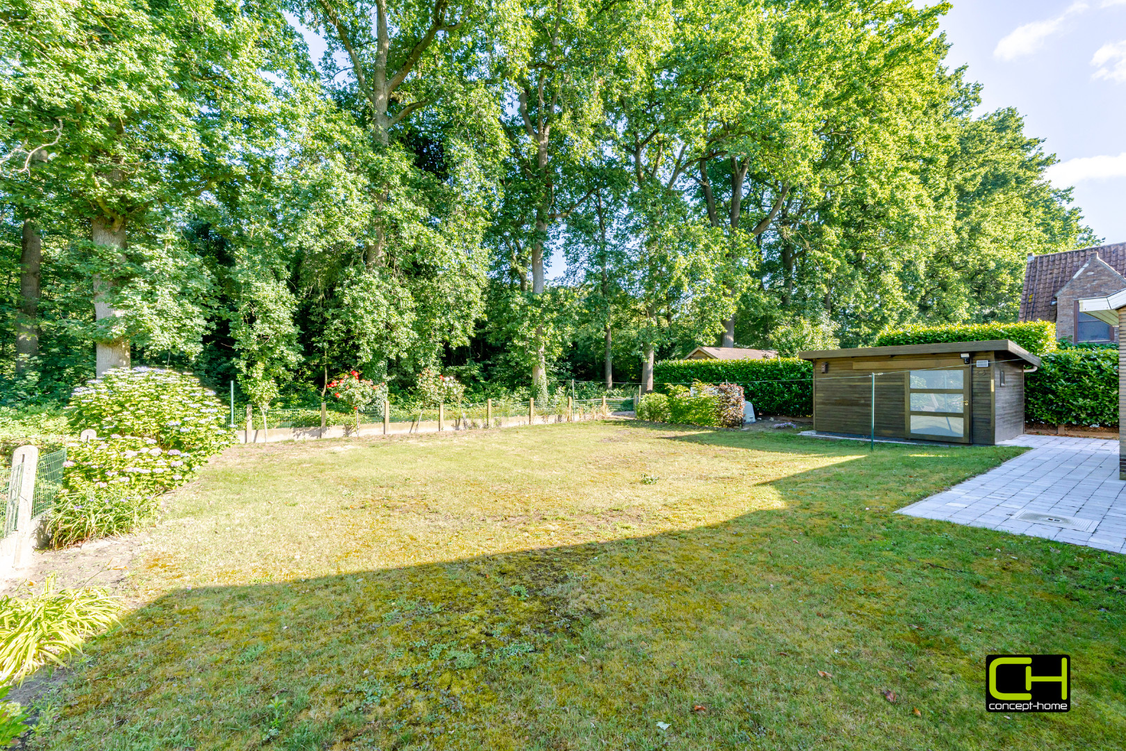 Knusse bungalow op een mooi perceel grond, rustig gelegen met zicht op groen. - foto 5