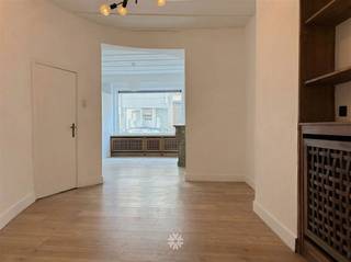 GENT - Hoogstraat 108: Op zoek naar een ruime woning met stadstuin te huur in centrum Gent? Dan is dit pand mogelijk iets voor u. De belangrijkste...